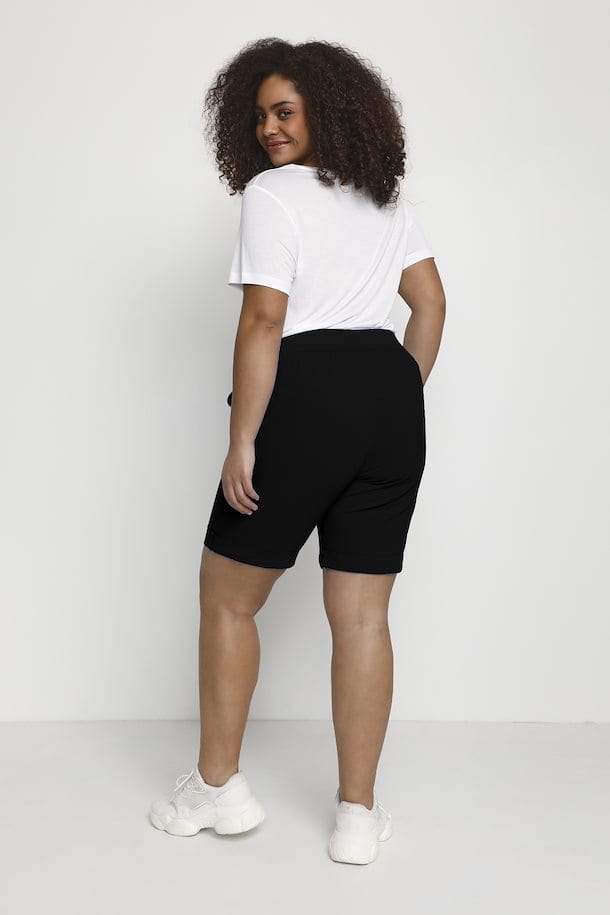 Kaffe Curve Shorts ~ Sort